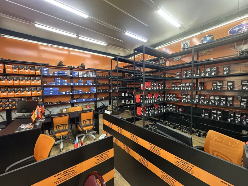 SAS Motors Satış Mərkəzi — şəkil 3